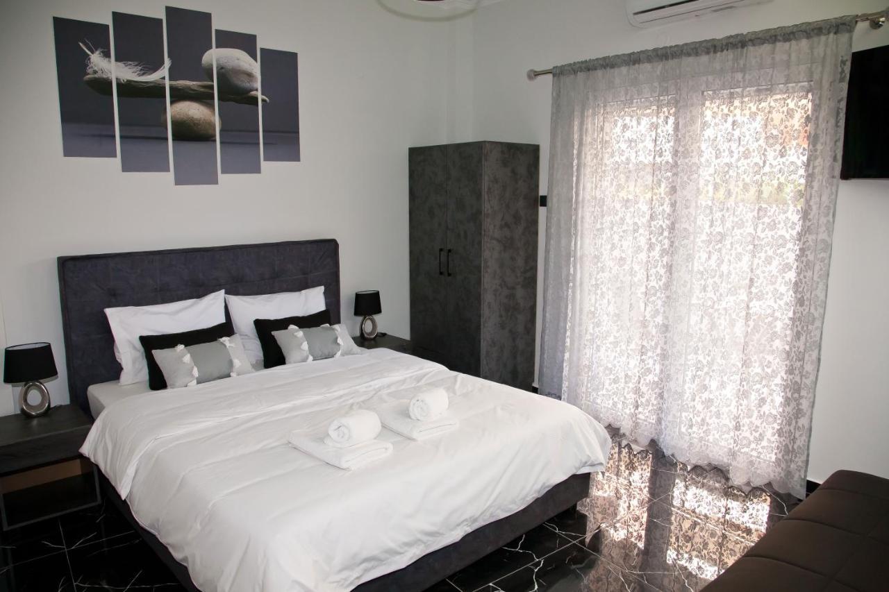 Chris Luxury Studio Янина Екстериор снимка