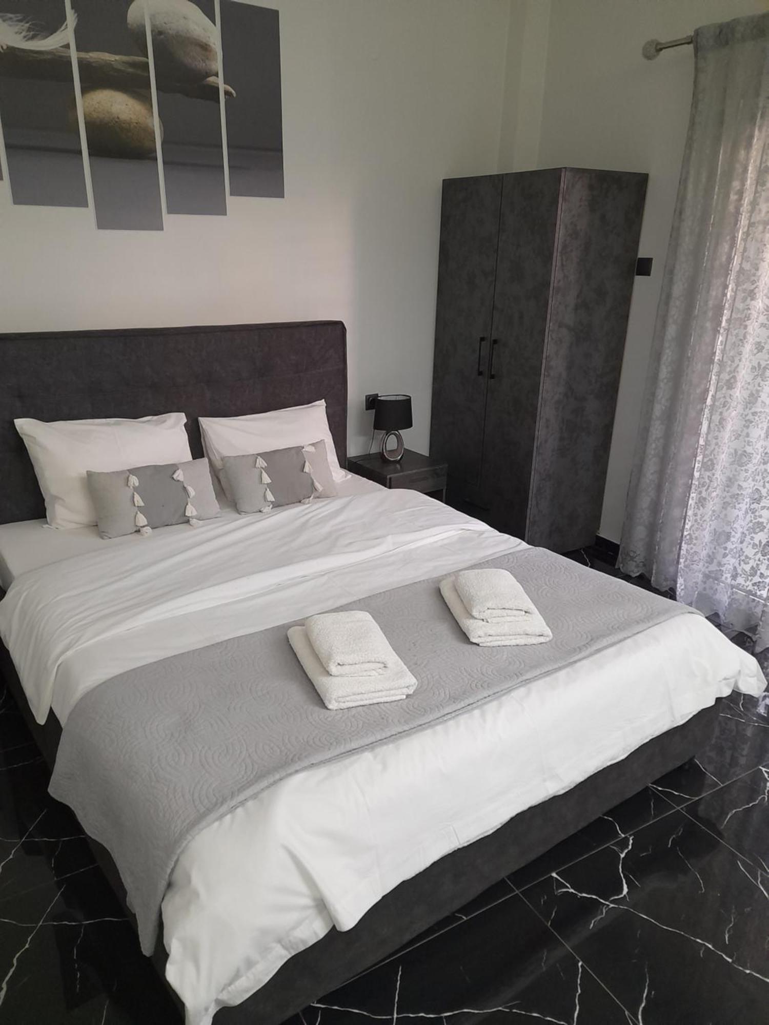 Chris Luxury Studio Янина Екстериор снимка